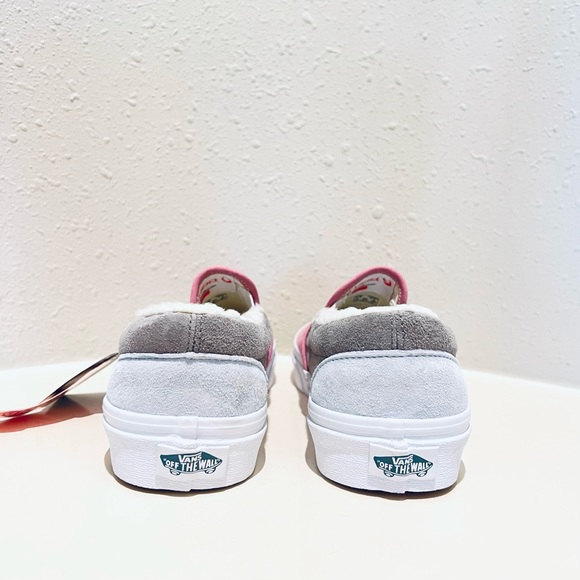 Vans Unisex Pig Suede Shearling Slip On Pink Grey Sneakers Sz W 9 M 7.5 NWT - Picture 13 of 16